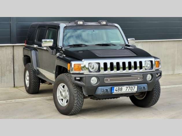 Hummer H3 