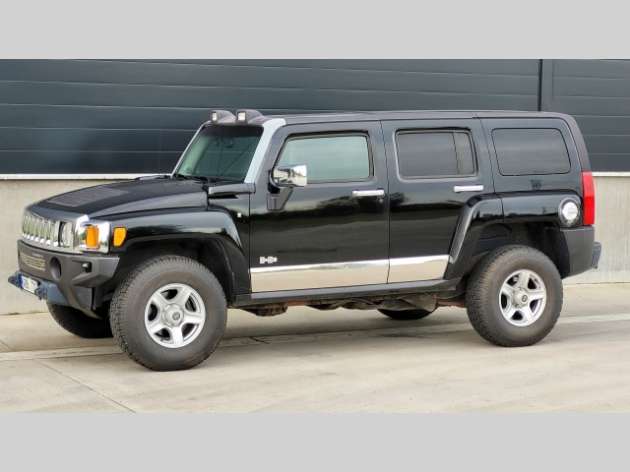 Hummer H3 