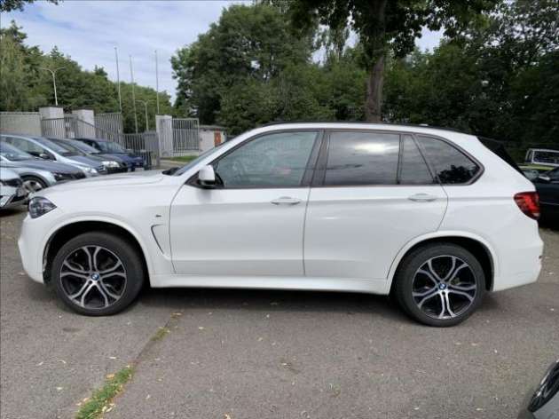 BMW X5 3,0 xDrive30d M-PACKET,ČR