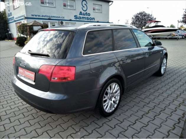 Audi A4 2,0 2.0 16V 96kW TOP STAV!