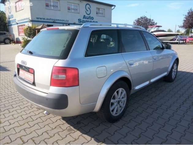 Audi A6 Allroad 2,5 TDi132kW*NAVI*VÝHŘEV*