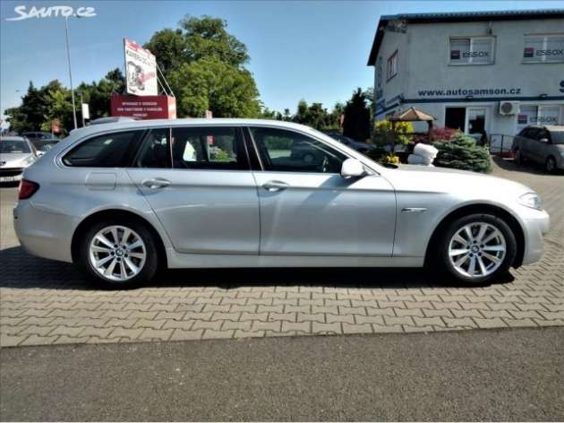 BMW Řada 5 2,0 520d * BI-XENON* KAMERA*