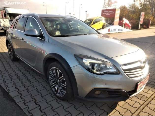 Opel Insignia 2,0 Bi-CDTi 143kW 4x4 * NAVI*