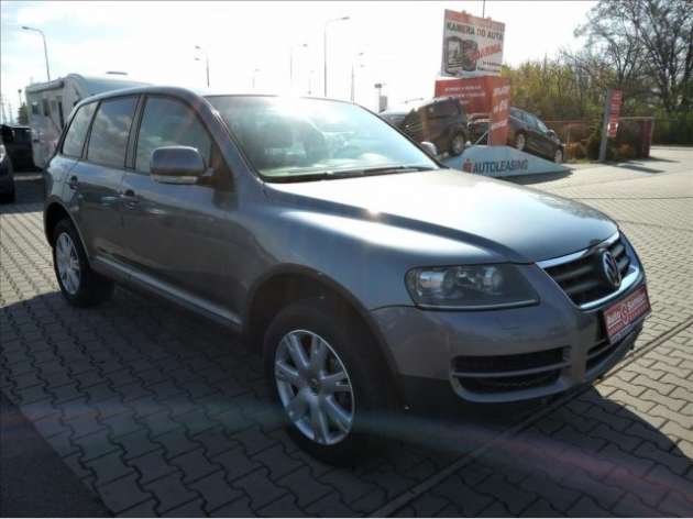 Volkswagen Touareg 3,0 TDi AUTOMAT 4x4* BI-XENON*