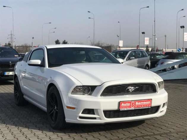 Ford Mustang 3,6 V6 227 kW *AUTOMAT*