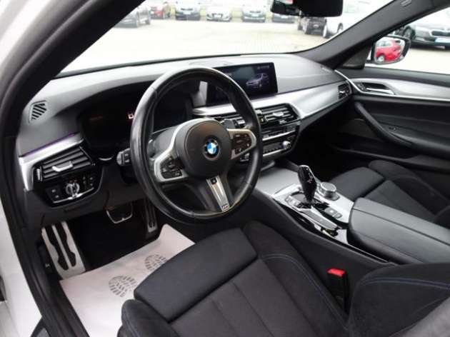 BMW Řada 5 Ostatní 3.0 530d xDrive Tourin