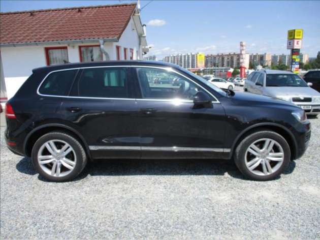 Volkswagen Touareg 3,0 TDi, DSG,NAVI,4x4,servis