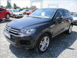 Volkswagen Touareg 3,0 TDi, DSG,NAVI,4x4,servis