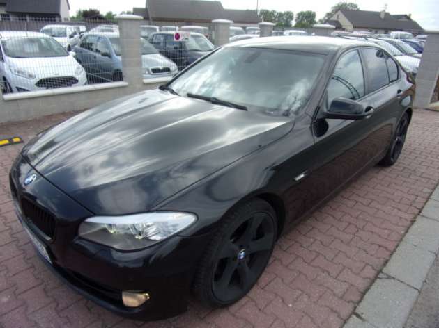 BMW Řada 5 530D NAVI ALU XENONY ROZVODY