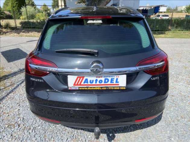 Opel Insignia 2,0 CDTi  Serviska,Kamera,AC