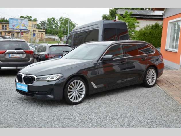 BMW Řada 5 520d xDrive 140kW / ČR / TAŽNÉ