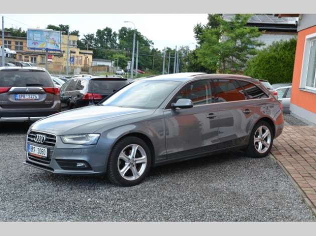 Audi A4 2.0 TDi 105kW Quattro Bi-XENON