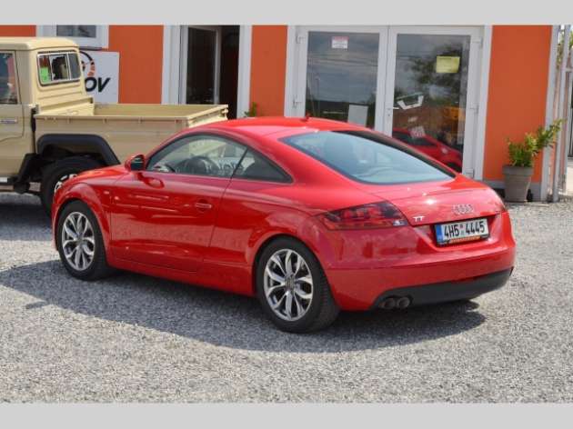 Audi TT 2.0 TDi Quattro S-LINE / ČR