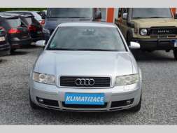 Audi A4 2.4 V6 125kW AT / XENON