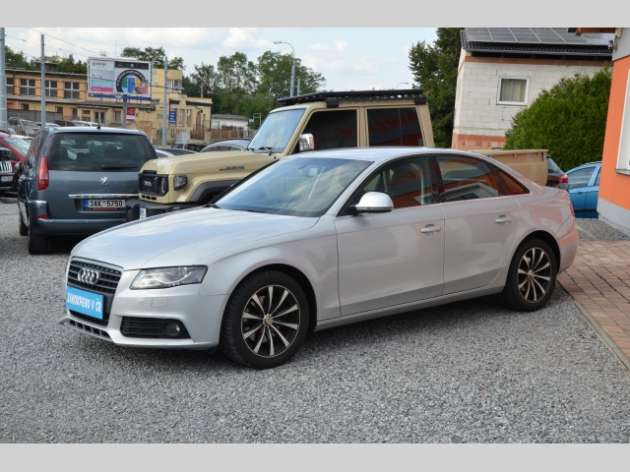 Audi A4 1.8 TFSi 118kW / ČR / Bi-XENON