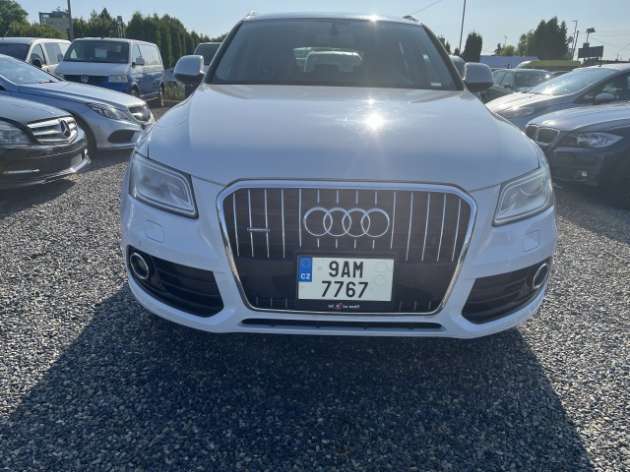 Audi Q5 2.0i Hybrid