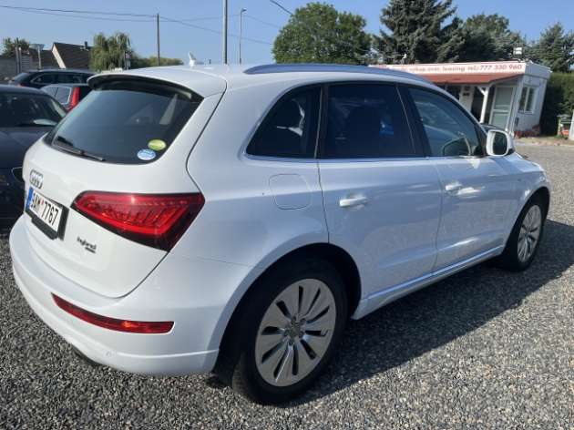 Audi Q5 2.0i Hybrid