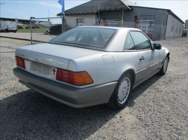 Mercedes-Benz SL 5,0 500 V8 235kw, původní stav