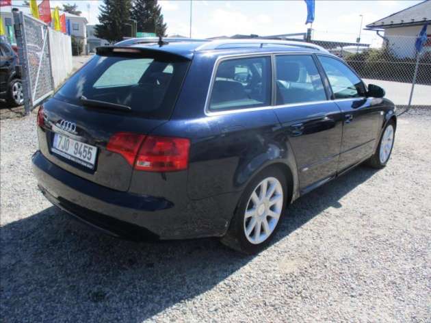 Audi A4 2,0 TDi 103kw S-Line BPW Autom