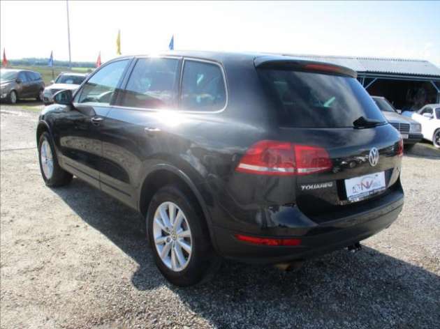 Volkswagen Touareg 3,0 TDi 176kw 4-motion bez kor