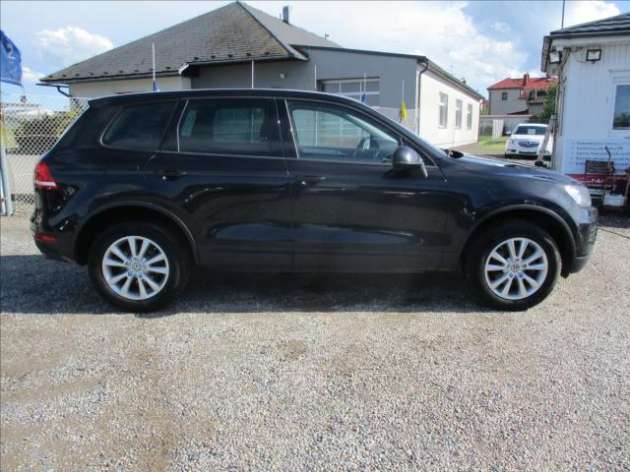 Volkswagen Touareg 3,0 TDi 176kw 4-motion bez kor