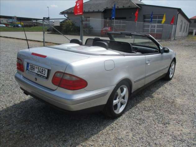 Mercedes-Benz CLK 2,3 230 Elegance kompresor bez