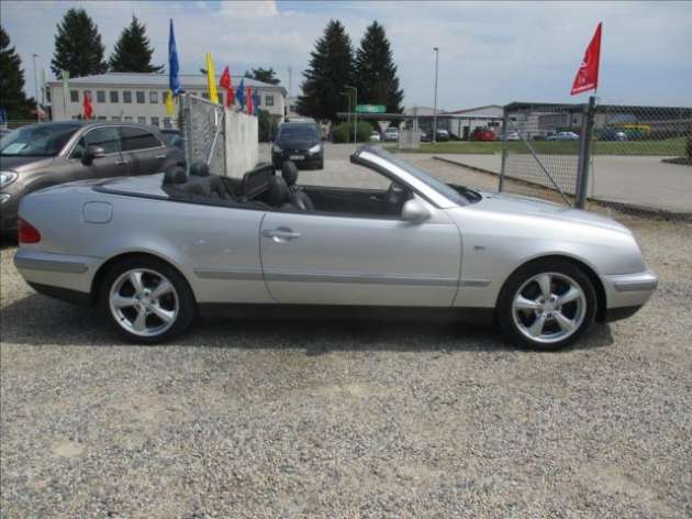 Mercedes-Benz CLK 2,3 230 Elegance kompresor bez