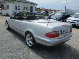 Mercedes-Benz CLK 2,3 230 Elegance kompresor bez