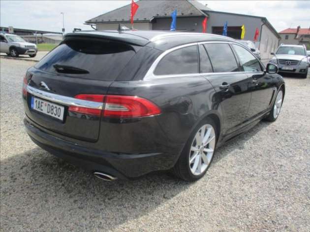 Jaguar XF 2,2 d Sportbrake 120kw Automat