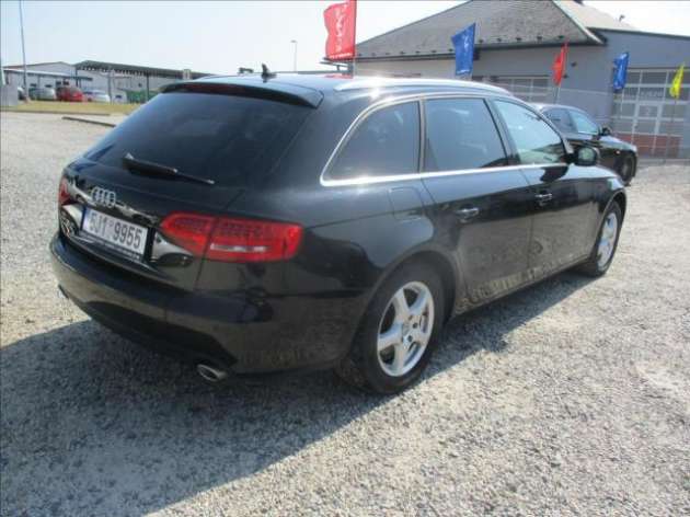 Audi A4 2,7 TDi 140kw Multitronic Xeno