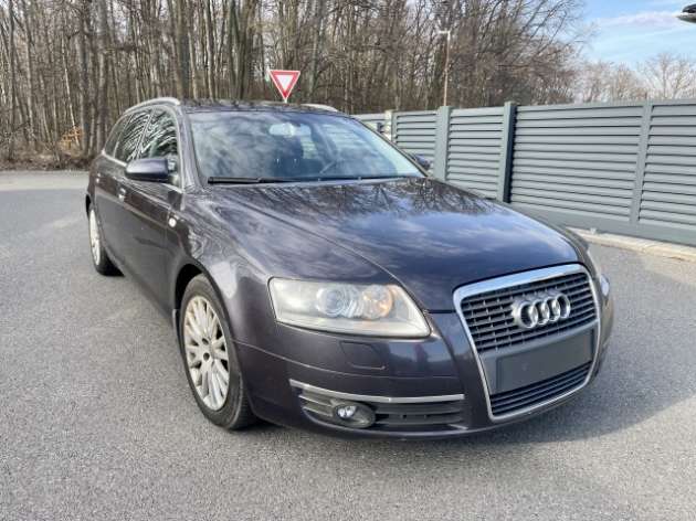 Audi A6 2,4 i, MANUÁL, DOBRÝ STAV