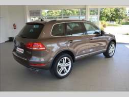 Volkswagen Touareg 3,0 TDI,NAVI,Bi-xen,DSG,4x4,