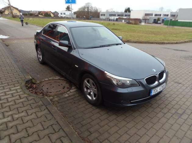 BMW Řada 5 520 D LCI facelift manuál