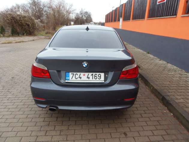 BMW Řada 5 520 D LCI facelift manuál