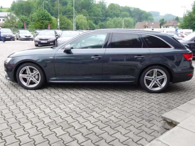 Audi A4 2.0TDI 140kW QUATTRO -NEZ.TOP!