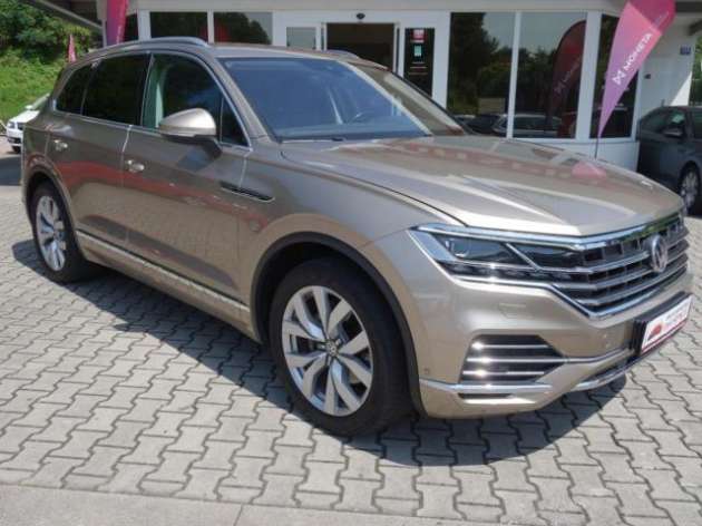 Volkswagen Touareg 3.0TDI 210kW 4MOT -1.MAJITEL