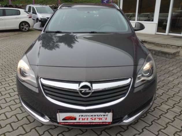 Opel Insignia 2.0CDTI 120kW 6AP -PDC