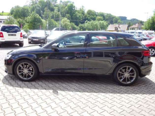 Audi A4 2.0TDI 105kW 6M -SERVIS.KNIHA