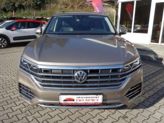 Volkswagen Touareg 3.0TDI 210kW 4MOT -1.MAJ.-DPH