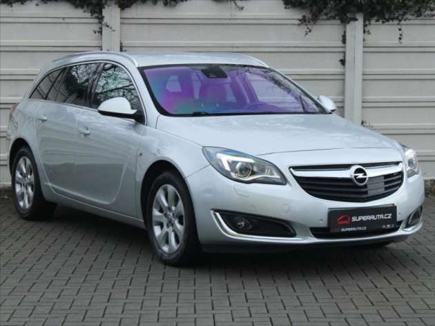 Opel Insignia 2,0 CDTi Cosmo ČR 2.maj  Sport