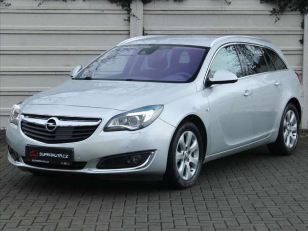 Opel Insignia 2,0 CDTi Cosmo ČR 2.maj  Sport