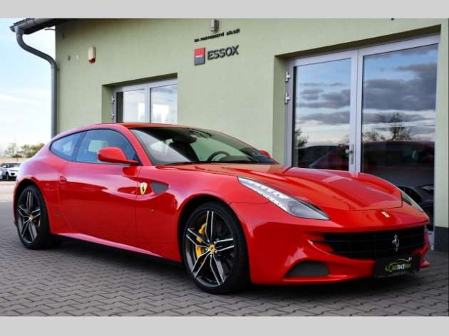 Ferrari FF 6.3 486kW V12 KERAMIKA DPH ČR