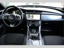 Jaguar XF 20d AWD RDYNAMIC MERIDIAN PANO