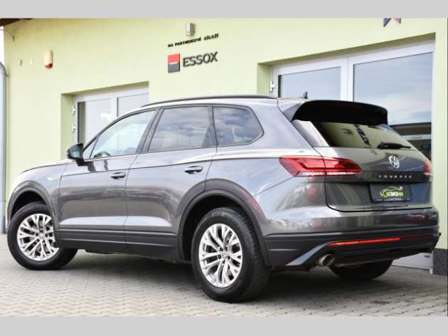 Volkswagen Touareg 3.0TDi 4M TAŽNÉ CARPLAY ČR