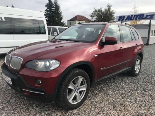 BMW X5 3.0SD 210 KW 1.MAJ.SERV.ČR....