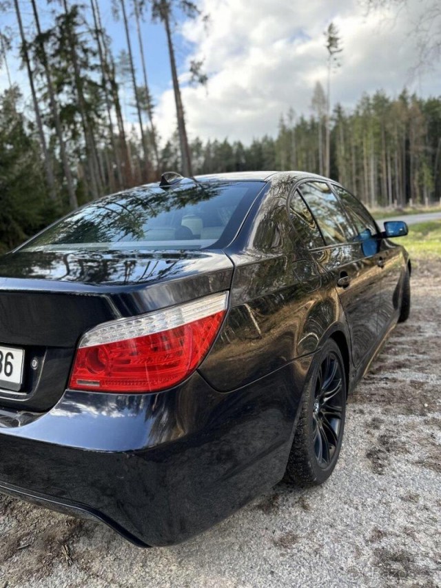 BMW Řada 5 2,3   523i e60, 140 kw, 2007