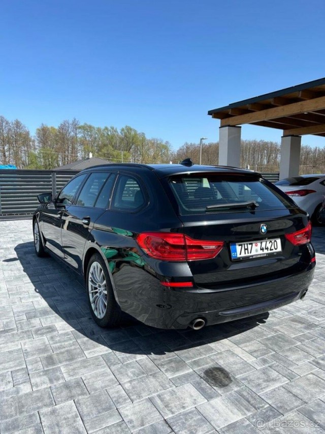 BMW Řada 5 3,0   530d xDrive Touring Spor