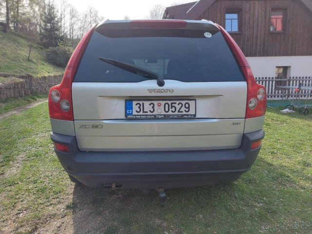 Volvo XC90 2,5 T 7 seater  T 4x4 154kW LP