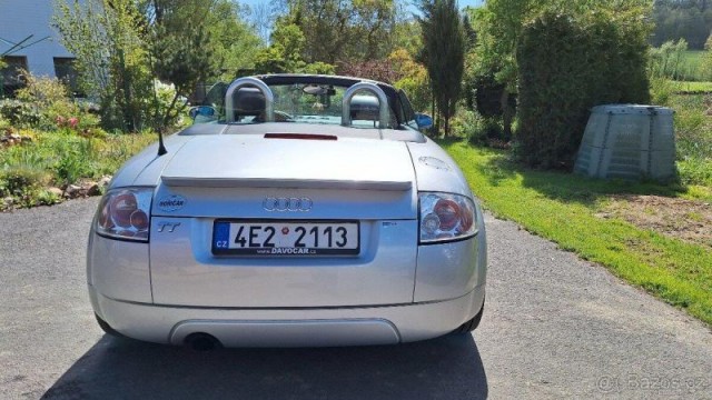 Audi TT 1,8   T,132KW kabriolet,r.v.20