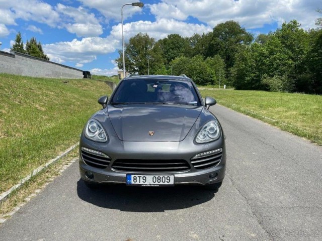 Porsche Cayenne 3,0   Porsche Cayenne